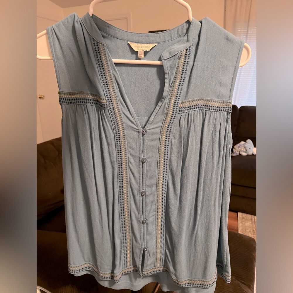 Lucky Brand top